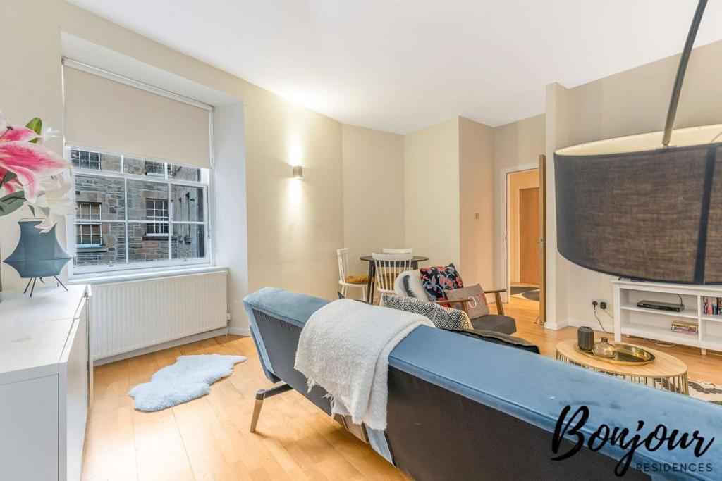 Spacious 2Br-1Ba - Grassmarket - Free Parking By Bonjour Residences Edinburgh Exterior photo